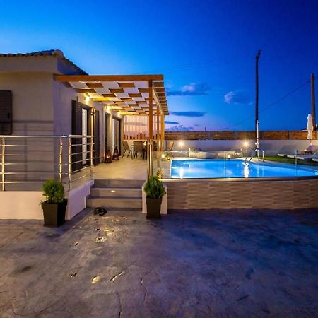 Aurelia Villa ลากานาส ภายนอก รูปภาพ